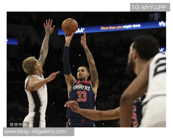 2021年马刺与黄蜂精彩对决回顾赛季亮点与关键时刻分析