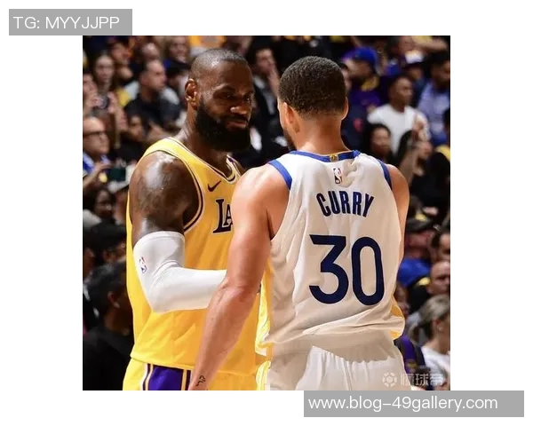 圣诞大战勇士对决湖人NBA经典对抗赛引发球迷热潮